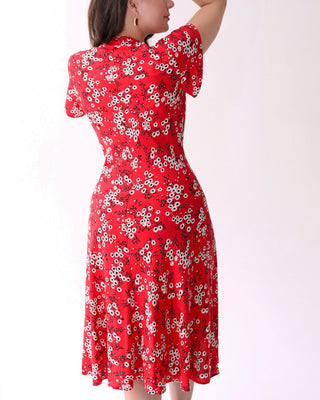 Pretty 40s Tea Dress in Red Black Floral