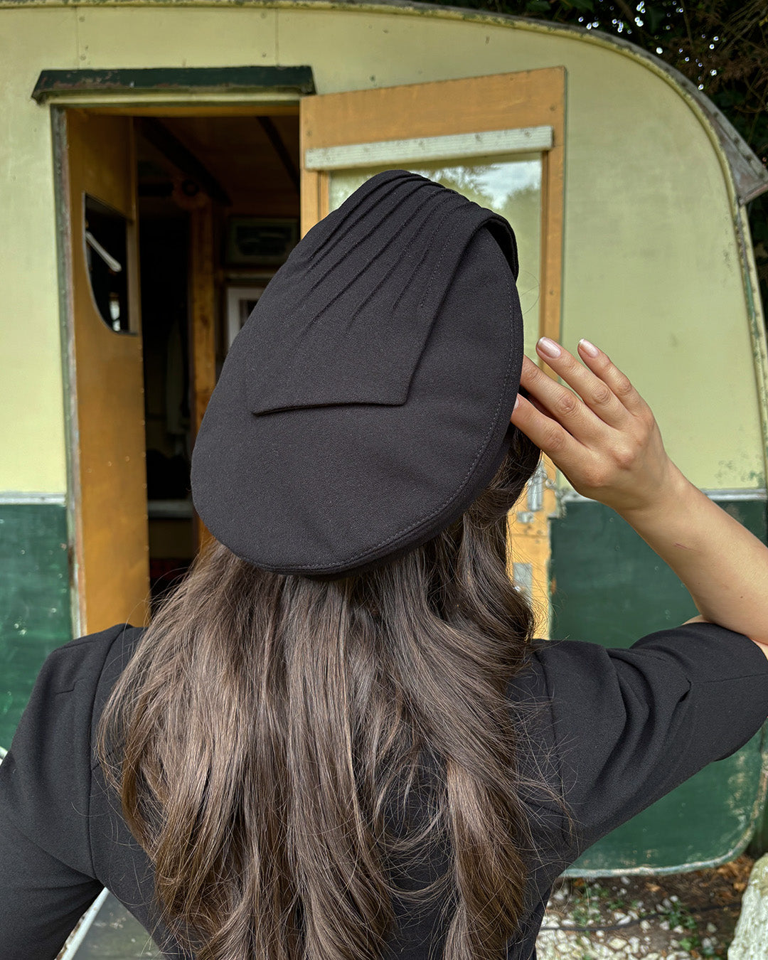 1940s Halo Beret - Black