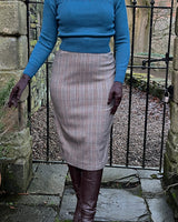 1950s Perfect Pencil Skirt in Plaid